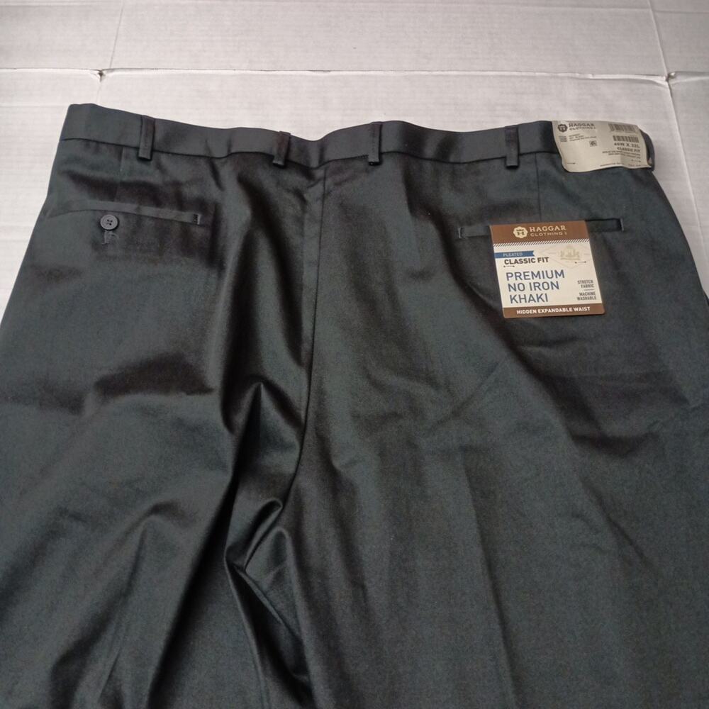 Haggar Premium No Iron Khakis Men's‎ 46x32 Black Pleated Classic Fit Flex Waist - Picture 7 of 7